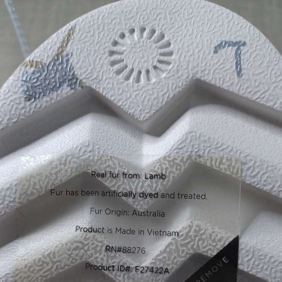 UGG Maxi Slide Logo Women's Slides Slippers White & Black UGG Logo Size 7 New - Picture 11 of 11